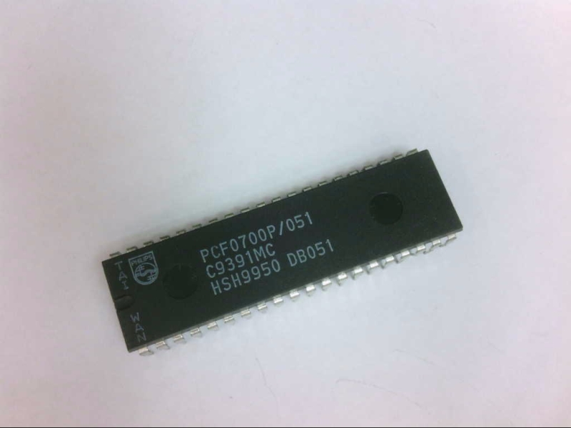 PCF0700P/051 by PHILIPS