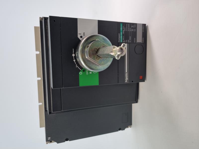 SCHNEIDER ELECTRIC NS1600NA4PMF