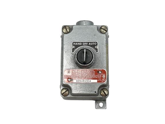 XCS-0S3C4 by HUBBELL