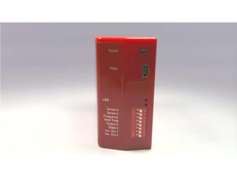 PEEK TRAFFIC VEK MNE1-R230-B-PEEK