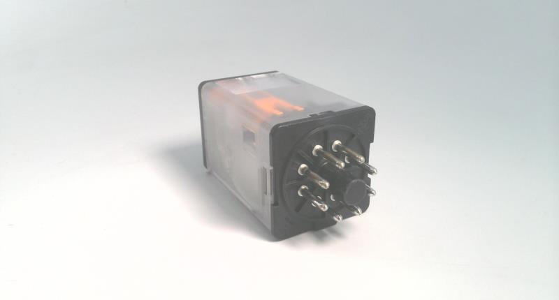 SCHNEIDER ELECTRIC RUMC21JD