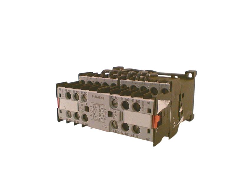 3TD2002-2BB4 by SIEMENS