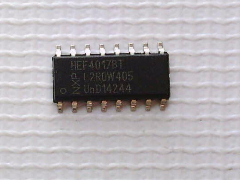 NXP SEMICONDUCTOR HEF4017BT