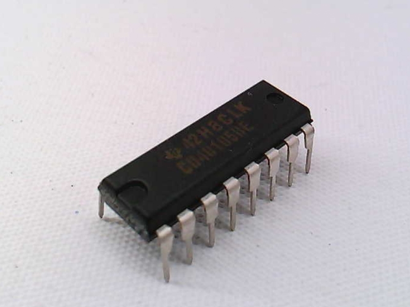 TEXAS INSTRUMENTS SEMI CD40105BE