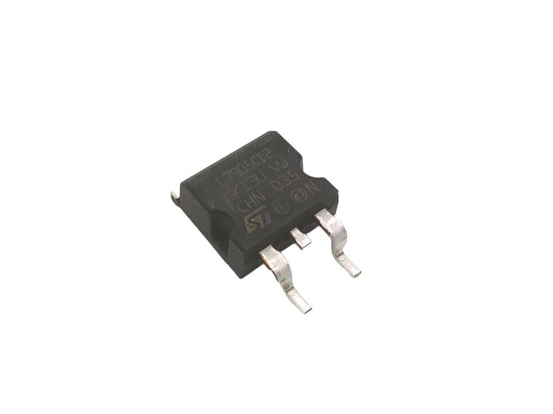 L7905CD2T-TR by ST MICRO