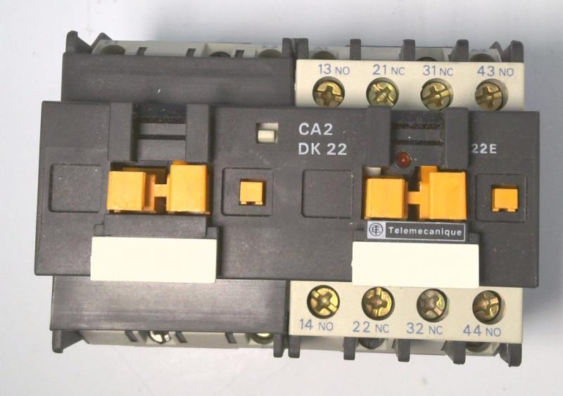 SCHNEIDER ELECTRIC CA2DK22U5