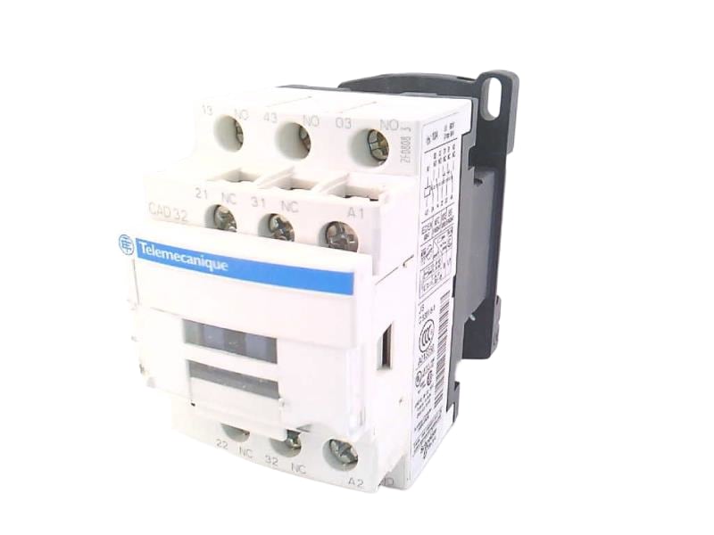 SCHNEIDER ELECTRIC CAD32R7