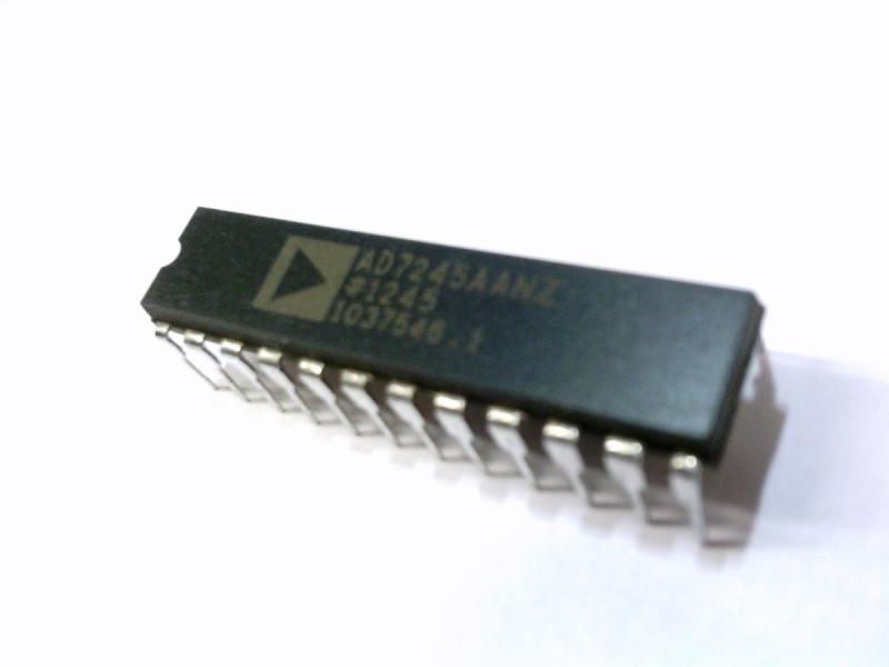 ANALOG DEVICES AD7245AANZ