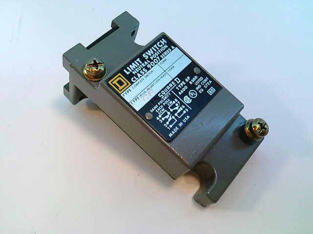 SCHNEIDER ELECTRIC 9007-CO64