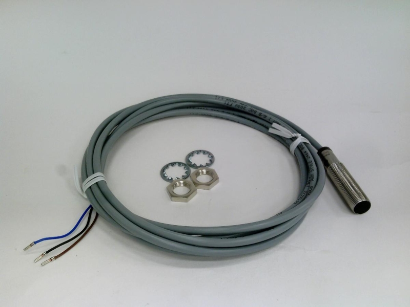 BALLUFF BES 516-325-BO-C-03