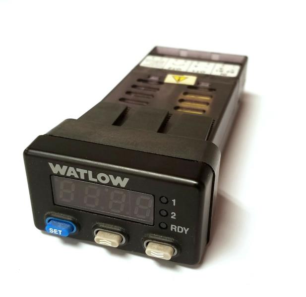 WATLOW 935A-1CC0-AA0G