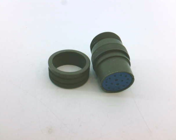 AMPHENOL MS3106A24-7S