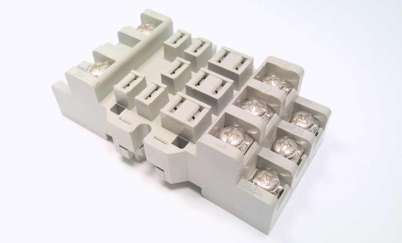 TE CONNECTIVITY 27E893