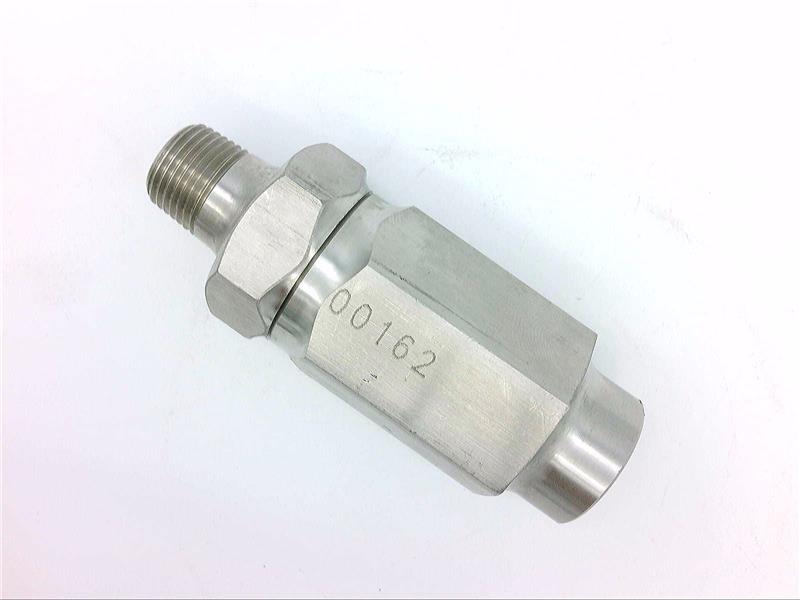 CLYDE BERGEMANN 000162