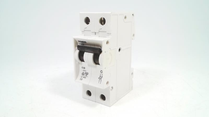 SIEMENS 5SX22C32