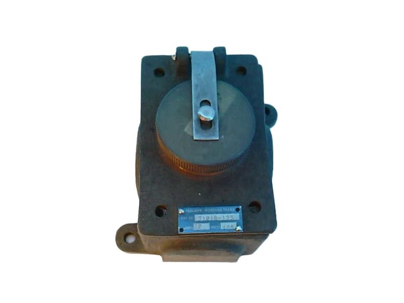 3101B-125 by EATON CORPORATION