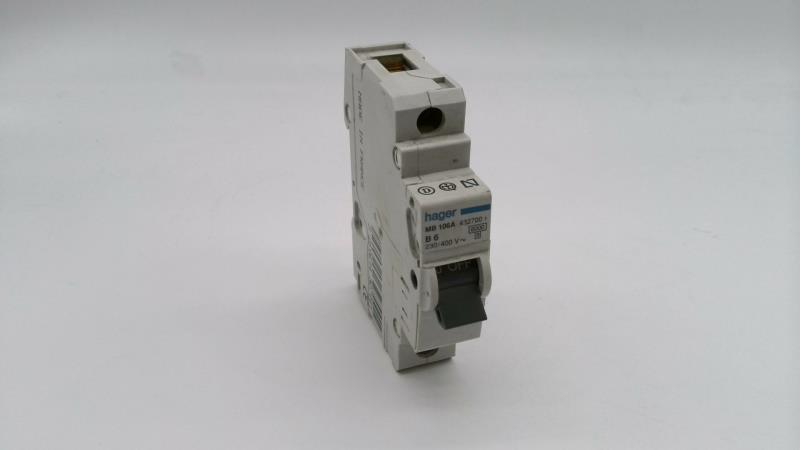 HAGER MB106A