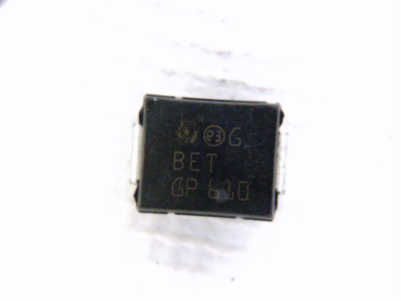 SM15T33CA by ST MICRO