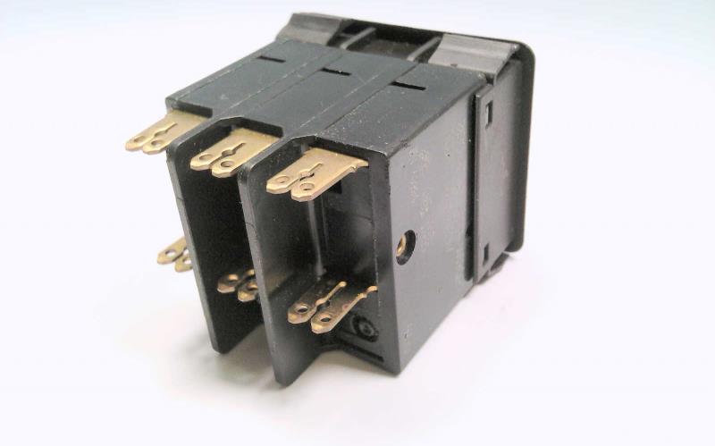 E-T-A CIRCUIT BREAKERS 3130-F130-P7TI-WI9QB7