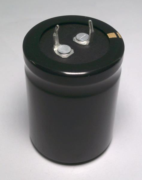 YAGEO ALC40A562CD063