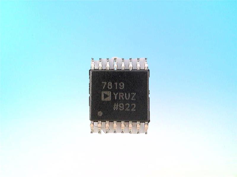 ANALOG DEVICES AD7819YRUZ
