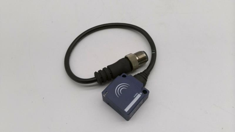 TELEMECANIQUE SENSORS XS7E1A1CAL01M12