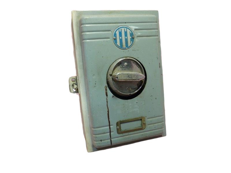 EE-12 by SIEMENS