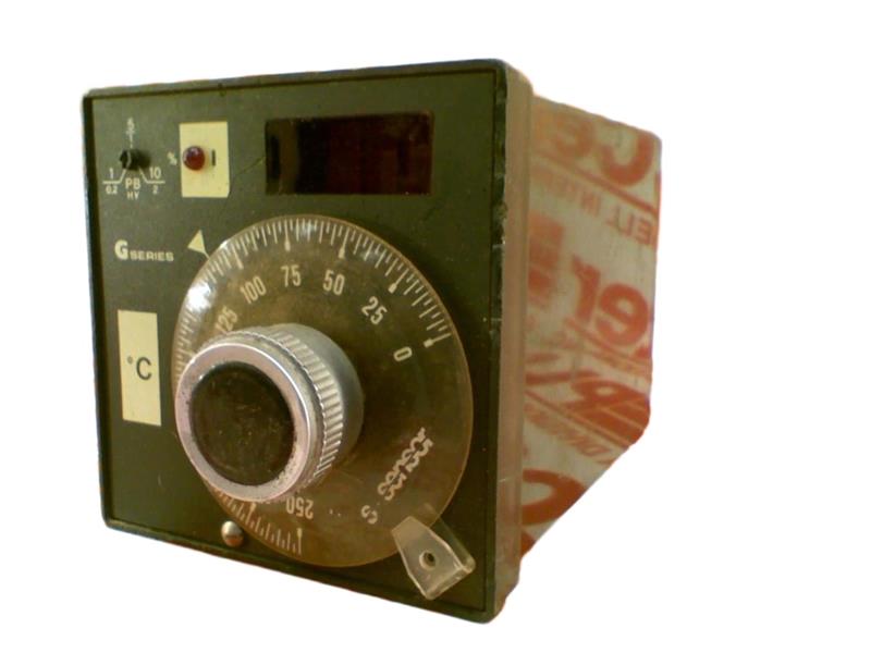 SENSOR ELECTRONIC TC.I.10.R.F4.0.D