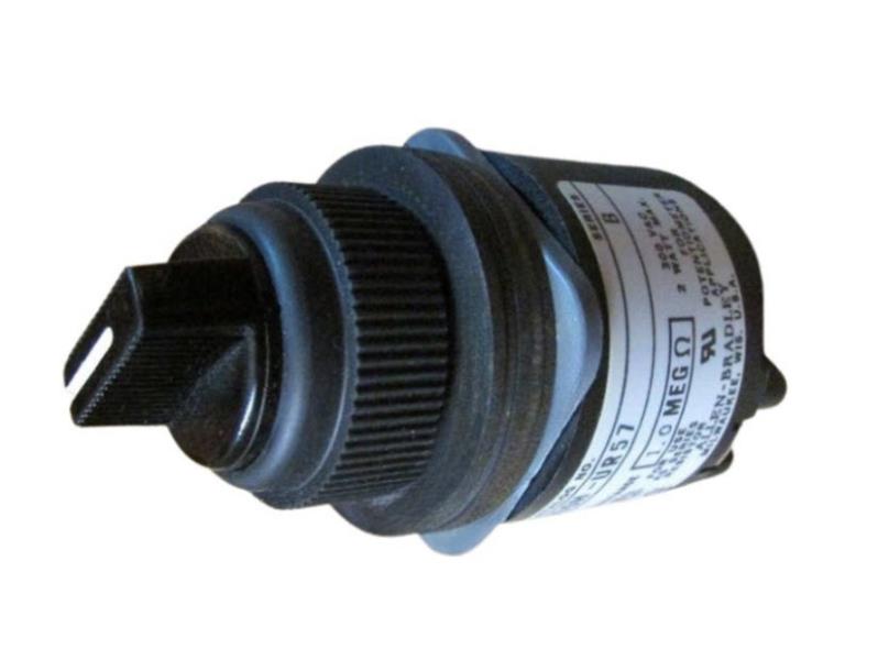 ALLEN BRADLEY 800H-UR57