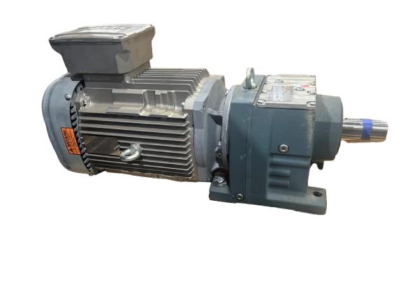 SEW EURODRIVE R77DRN132M4