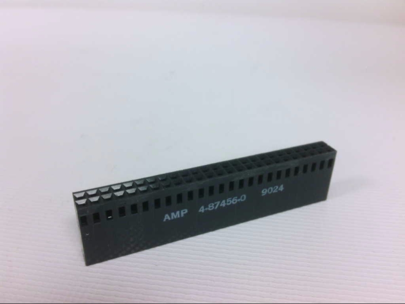 TE CONNECTIVITY 4-87456-0