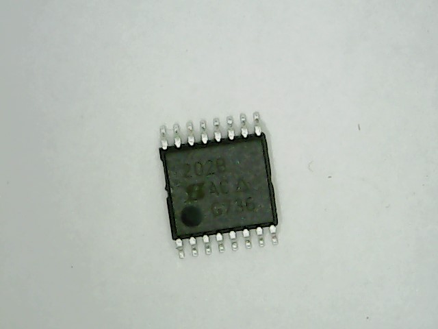 VISHAY DG202BDQ-T1-E3