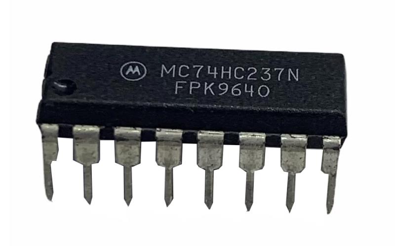 NXP SEMICONDUCTOR MC74HC237N