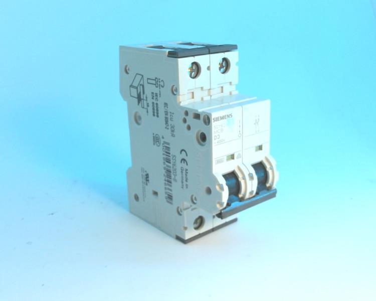 SIEMENS 5SY6203-8