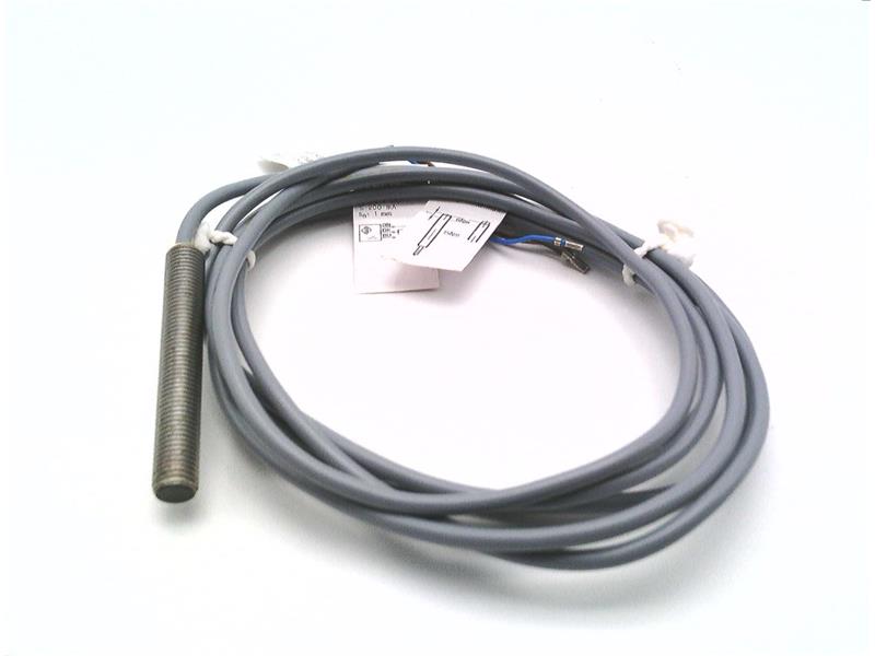 BALLUFF BES 516-324-SA8-02