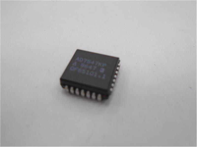 ANALOG DEVICES AD7547KP