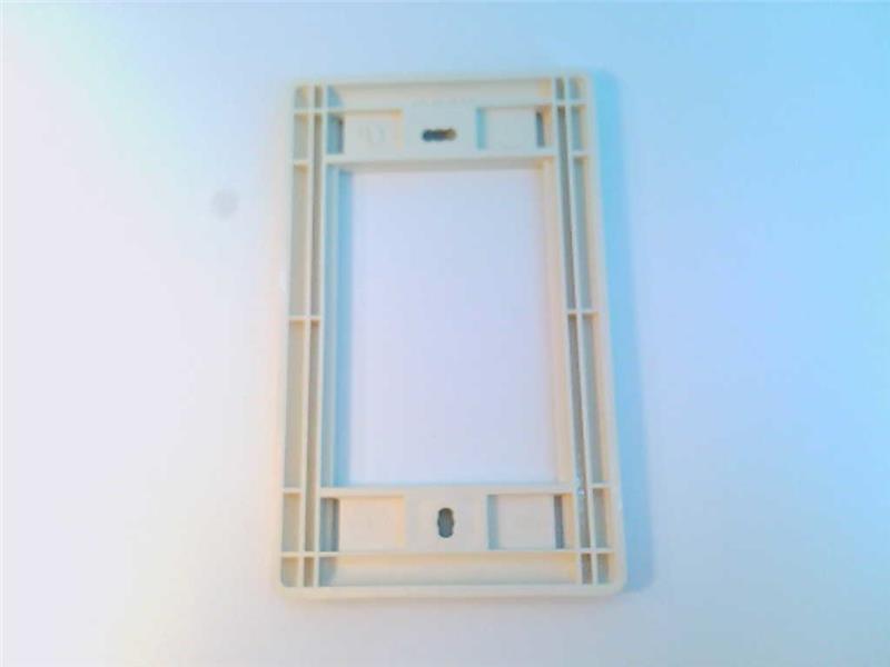 TE CONNECTIVITY 1339118-1