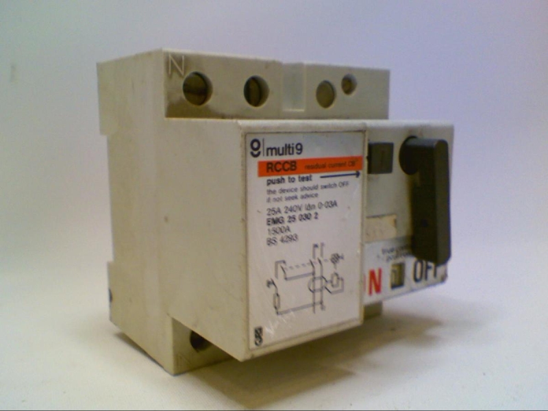 SCHNEIDER ELECTRIC EMG250302