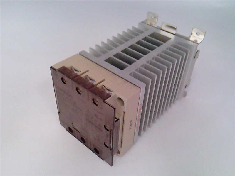 OMRON G3PE-525B-2N DC12-24