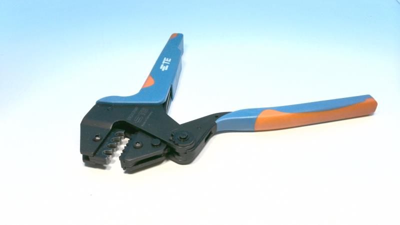 TE CONNECTIVITY 539635-1