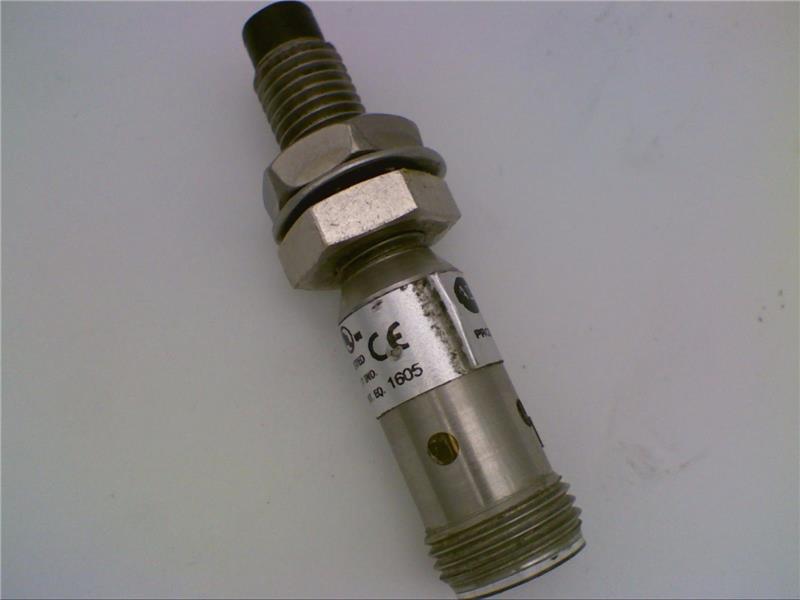 ALLEN BRADLEY 872C-DH3NP8-D4