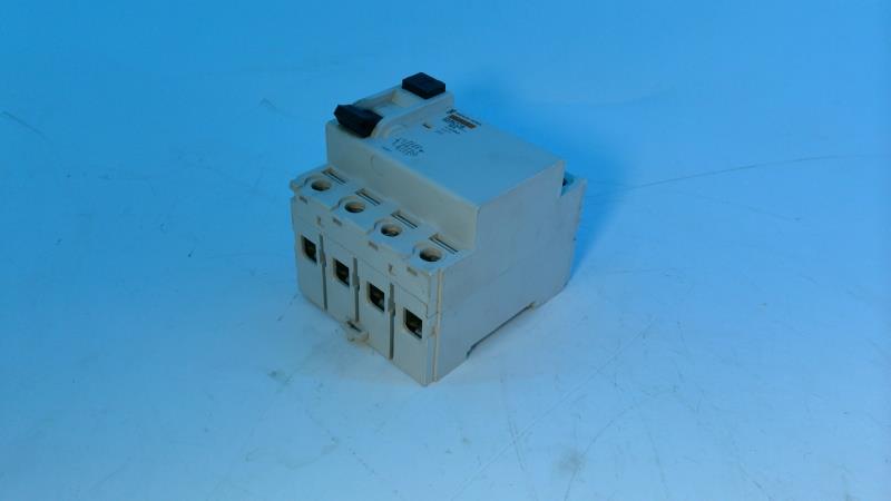 16261 by SCHNEIDER ELECTRIC