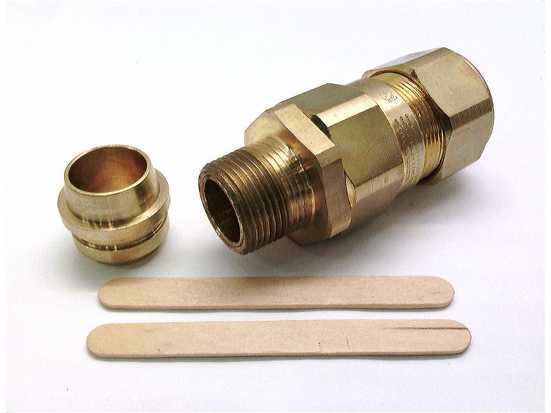 25SPX2K1RA032 by CMP CORP