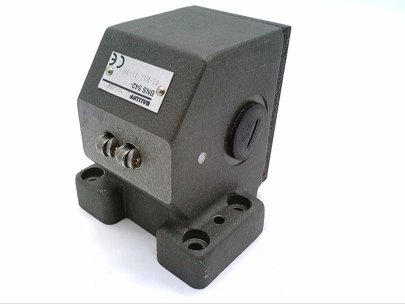 BALLUFF BNS-542-B2-R12-72-10