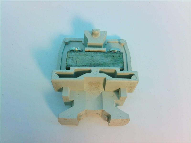 TE CONNECTIVITY 1546147-1