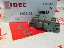 CARLTON BATES 8040098863